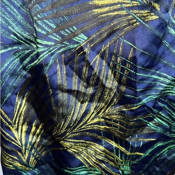 NWOT Victoria’s Secret Navy Palm Leaf Lace Silky Nightie Chemise Slip - Picture 7 of 8